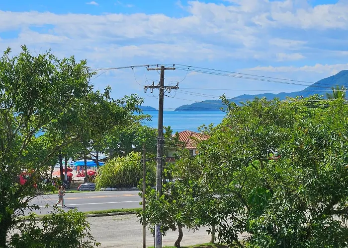 Apto 2 dorm sendo 1 suíte com churrasqueira e Piscina - PG3 Ubatuba